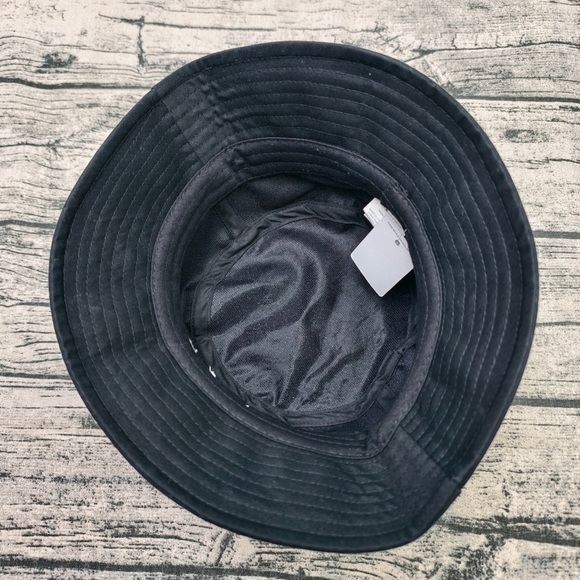 ALO Yoga Fundamental Bucket Hat - Picture 4 of 5
